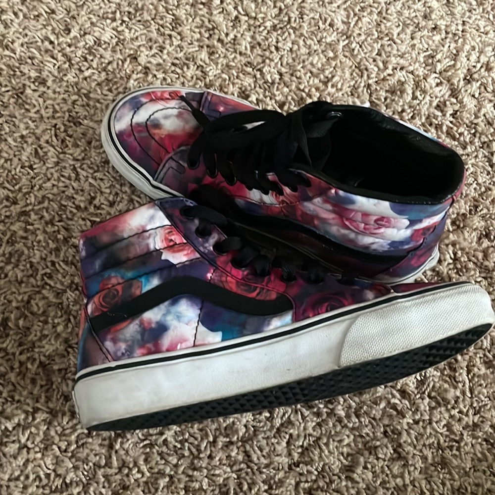Vans - Picture 3 of 3